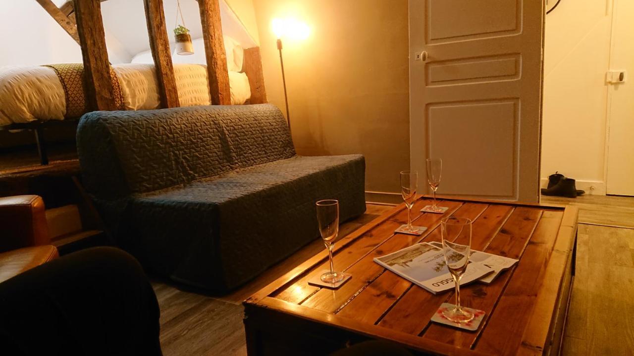 Nuits Au Grenier De Chartres Appartement Buitenkant foto