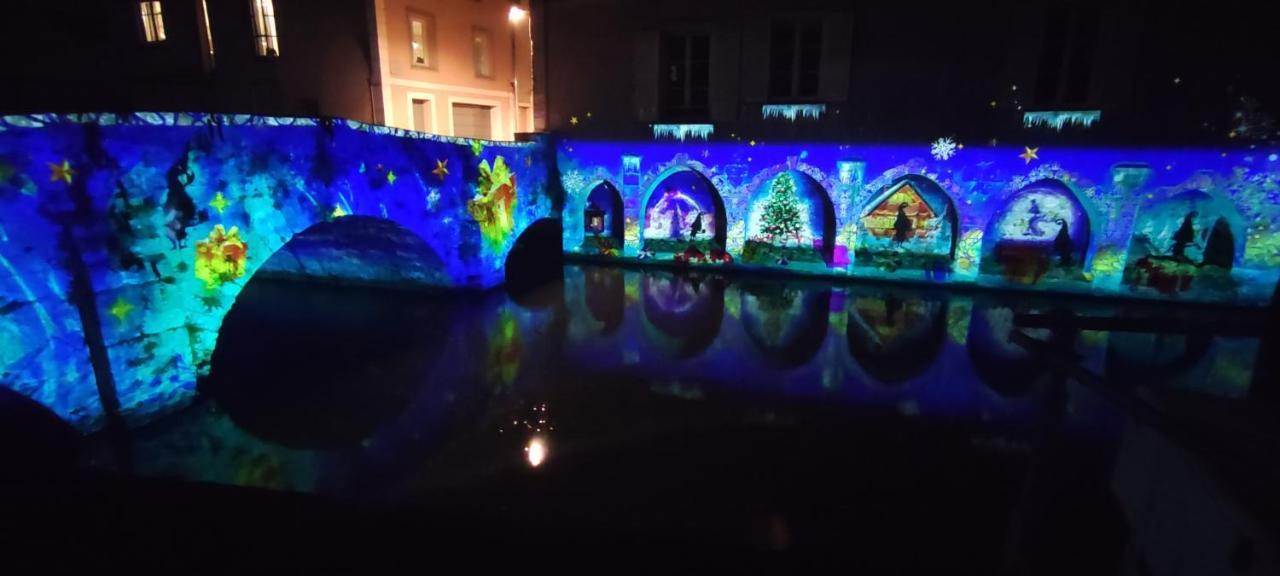 Nuits Au Grenier De Chartres Appartement Buitenkant foto